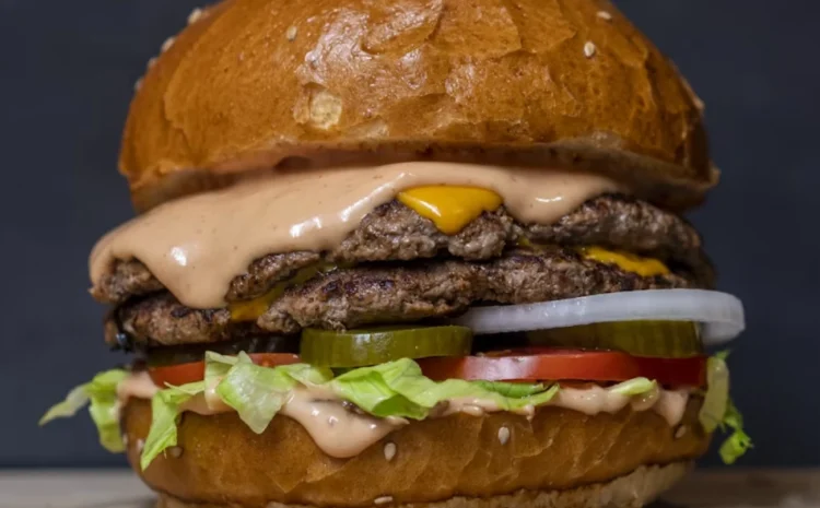  Knoxville’s Burger Revolution Is Flipping the Script on Smash Burgers